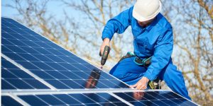 Installation Maintenance Panneaux Solaires Photovoltaïques à Saint-Martin-de-Connee